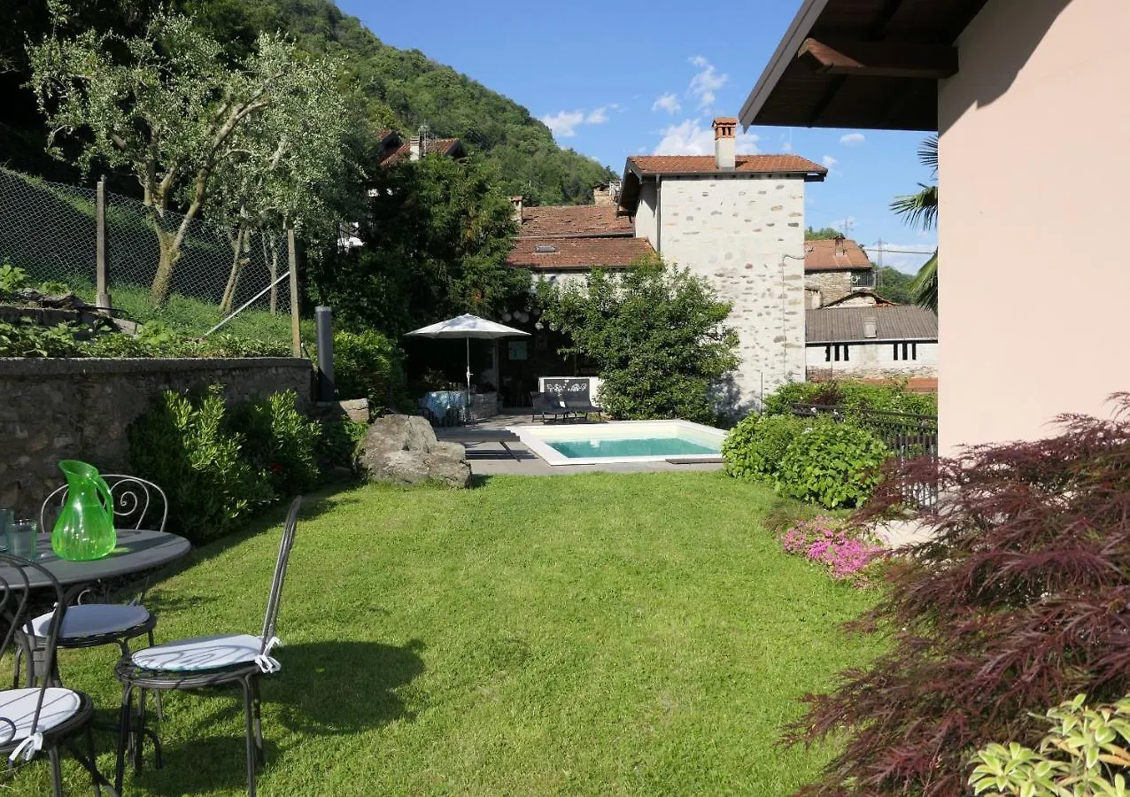 Casa Artis Apartment Gravedona 0*,  Italy